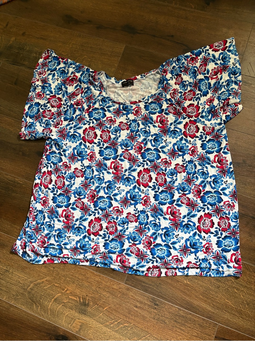 EUC Lane Bryant Floral Scoop Neck Women’s Top - Blue & Red